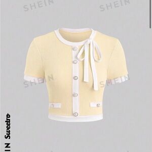 MOD Buttoned Crop with Bow